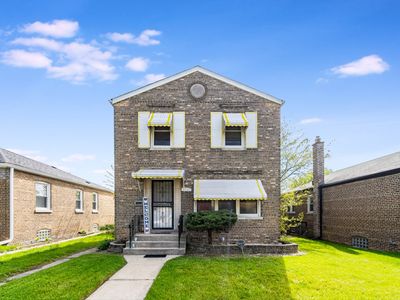 9821 S University Ave