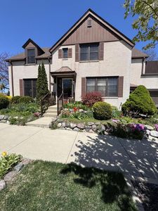 3216 Moorland AVENUE