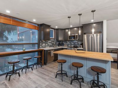 747 W Pacific Ave #322