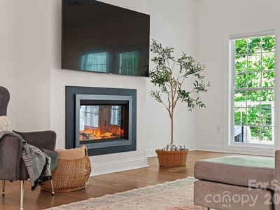 2508 Carriage Falls Ct