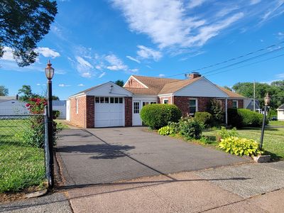 104 Exeter Street