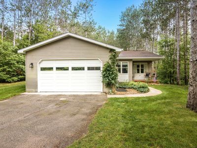 19980 Pine Woods Dr