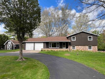 N1251 River Dr