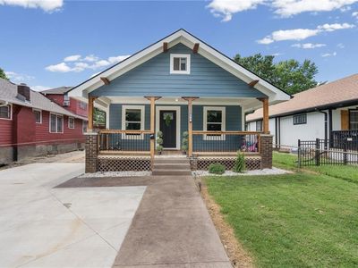 2215 Elizabeth Ave
