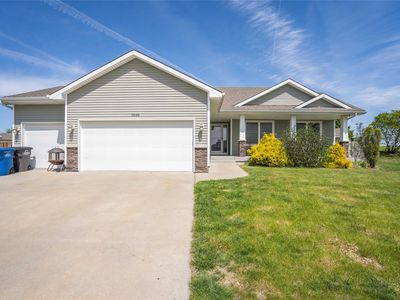 3548 E Highview Dr