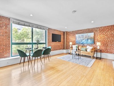 42 8th St APT 1301