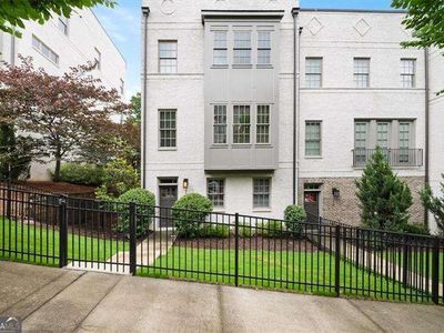 6083 Boylston Dr