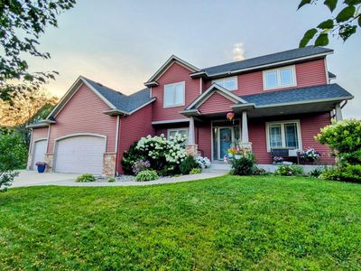 3411 Tralee Ln NE