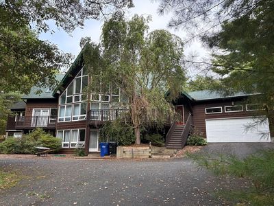 21 Plaza Ave