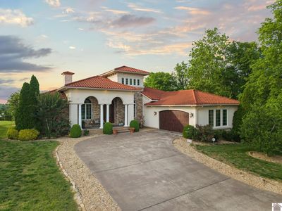 250 Spyglass Dr