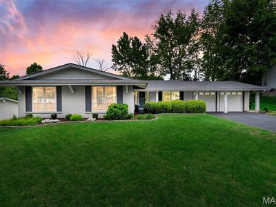 12155 Mirror Lake Dr