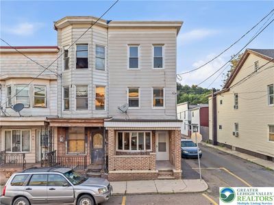 401 W Pine St