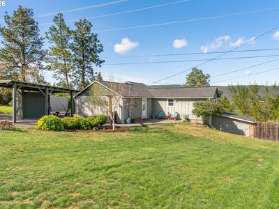410 E 15th Pl