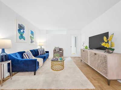 345 E 73rd St APT 5-E