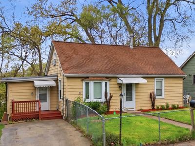 32 Arlington Ln