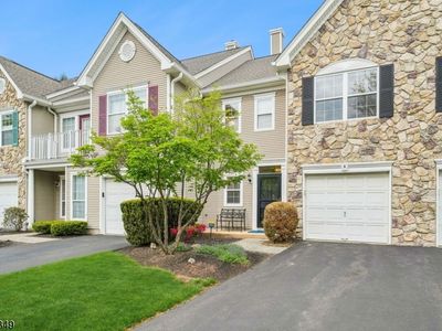 6 Dorchester Drive