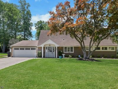 890 Norgate Dr