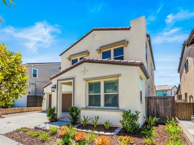 1138 Camino Levante