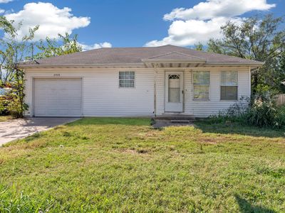 2928 W Chestnut Street