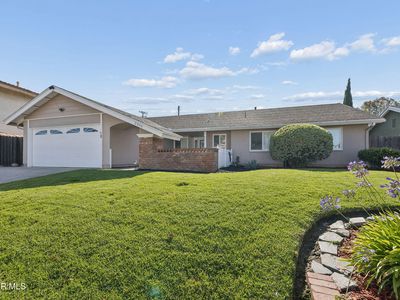 2066 Dwight Ave