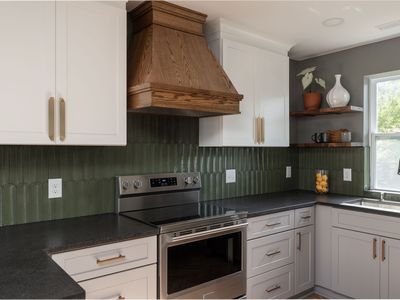 1104 Matthews Pl Unit B
