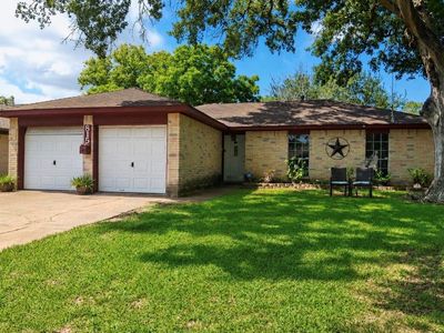 815 Redway Ln