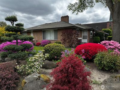 Property at 220 4th Avenue SW, Puyallup, WA