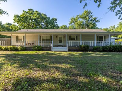 14 Hilltop Ln