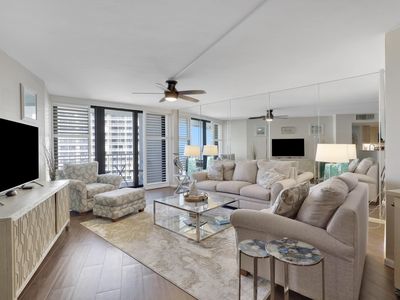 260 Seaview Ct APT 1108