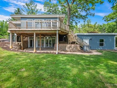 368 Holiday Dr
