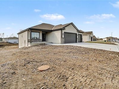 464 Green Dr