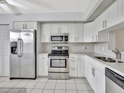 900 SW 142nd Ave APT 408L