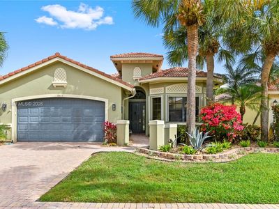 6823 Fabiano Cir