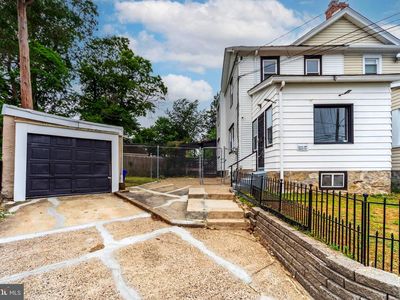 552 Larchwood Ave