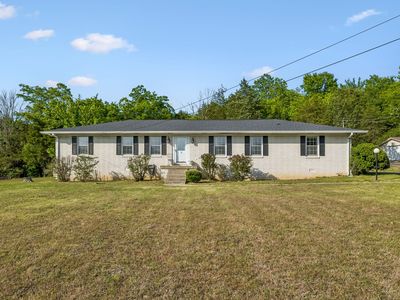 212 Dixon Springs Hwy