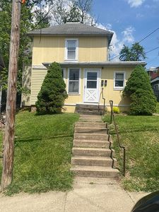 196 W State St