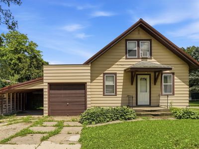 Property at 910 Carter St NW, Elkader, IA