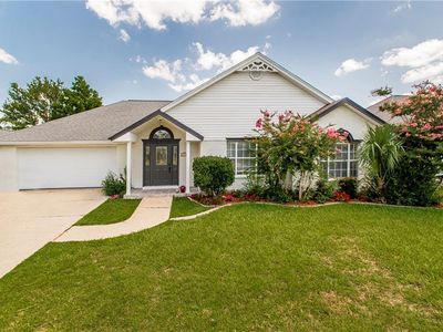 413 Moonraker Dr
