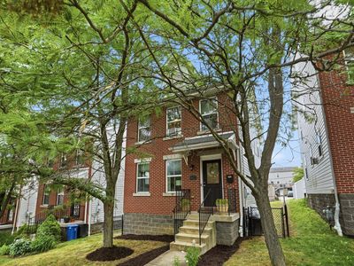 1827 Webster Ave
