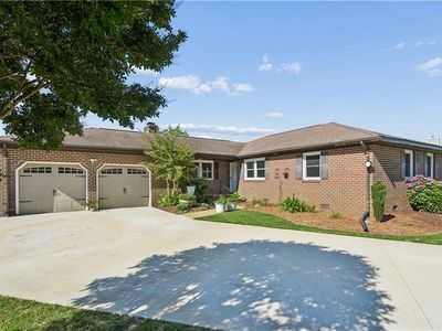 190 Salt Pond Rd