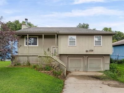 Property at 1832 Gates Dr W, Platte City, MO