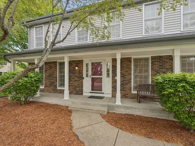 Property at 1721 Waverly Ln, Algonquin, IL
