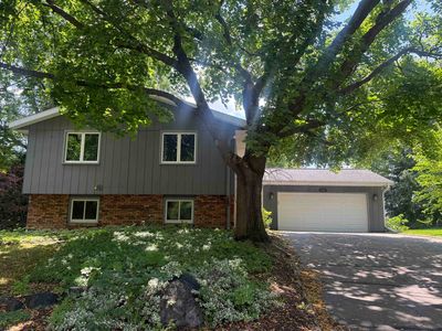 1905 Ellen Ave