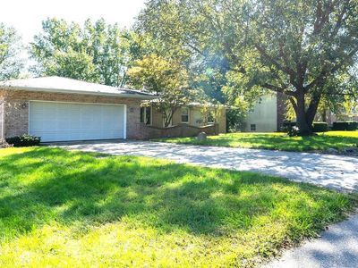 Property at 60196 Surrey Ln, Elkhart, IN