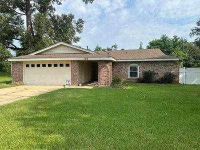 140 Whispering Pines Loop