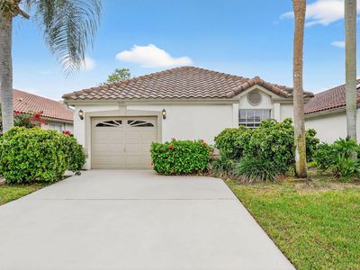 6121 Bay Isles Drive