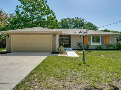 Property at 1021 Usher St, Benbrook, TX