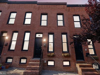 3215 Fleet St