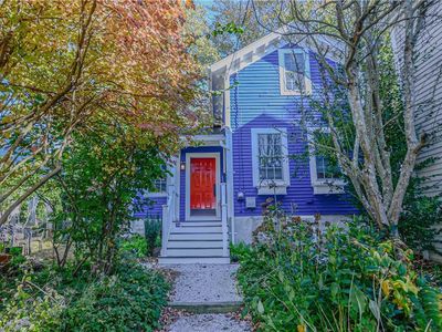 24 Anthony St
