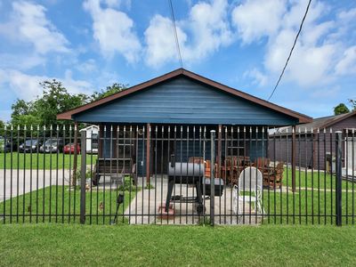 Property at 8227 Chadwick St, Houston, TX
